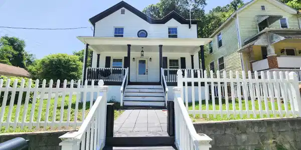 801 Concord ST