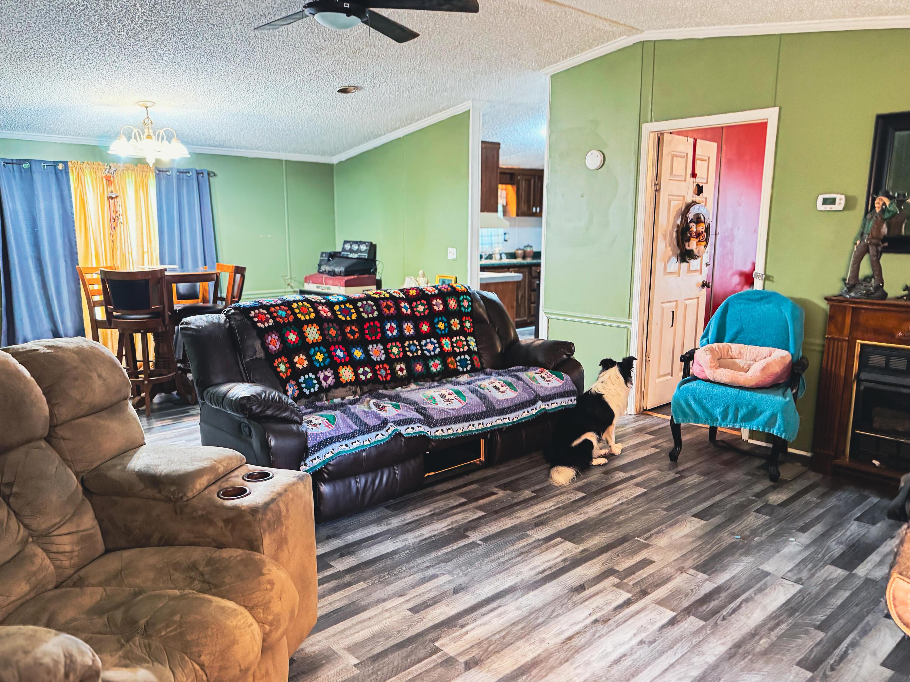 Image 2: living room