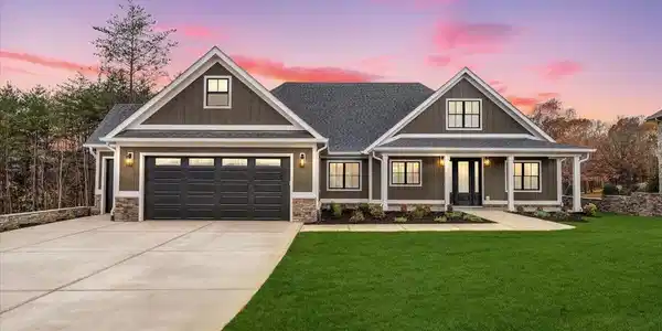 1161 Golf View CT