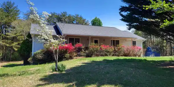 214 Oakridge DR