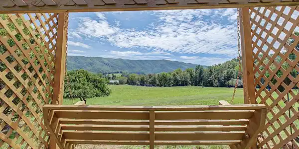 Image 3: 5741 Hall Rd-78
