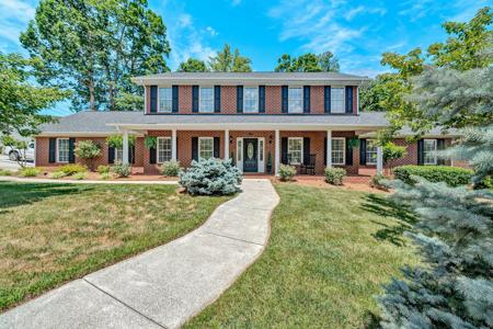 1907 Carleton DR