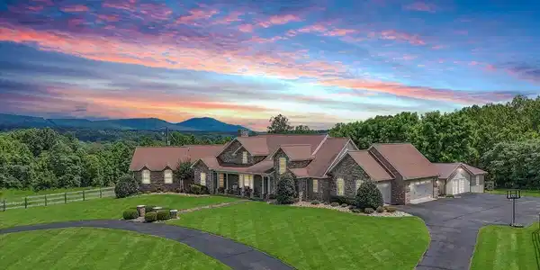 60 Barfoot West RD