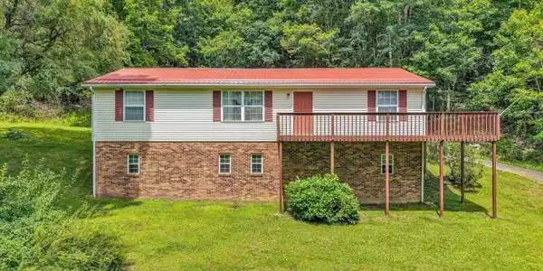 1891 Happy Hollow RD