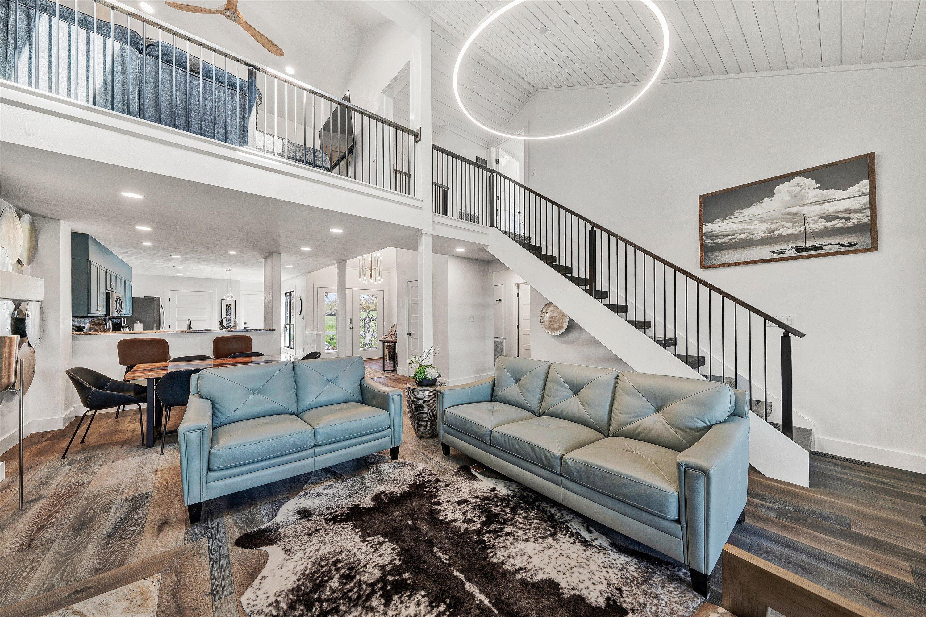 Image 2: 18-DSC00158