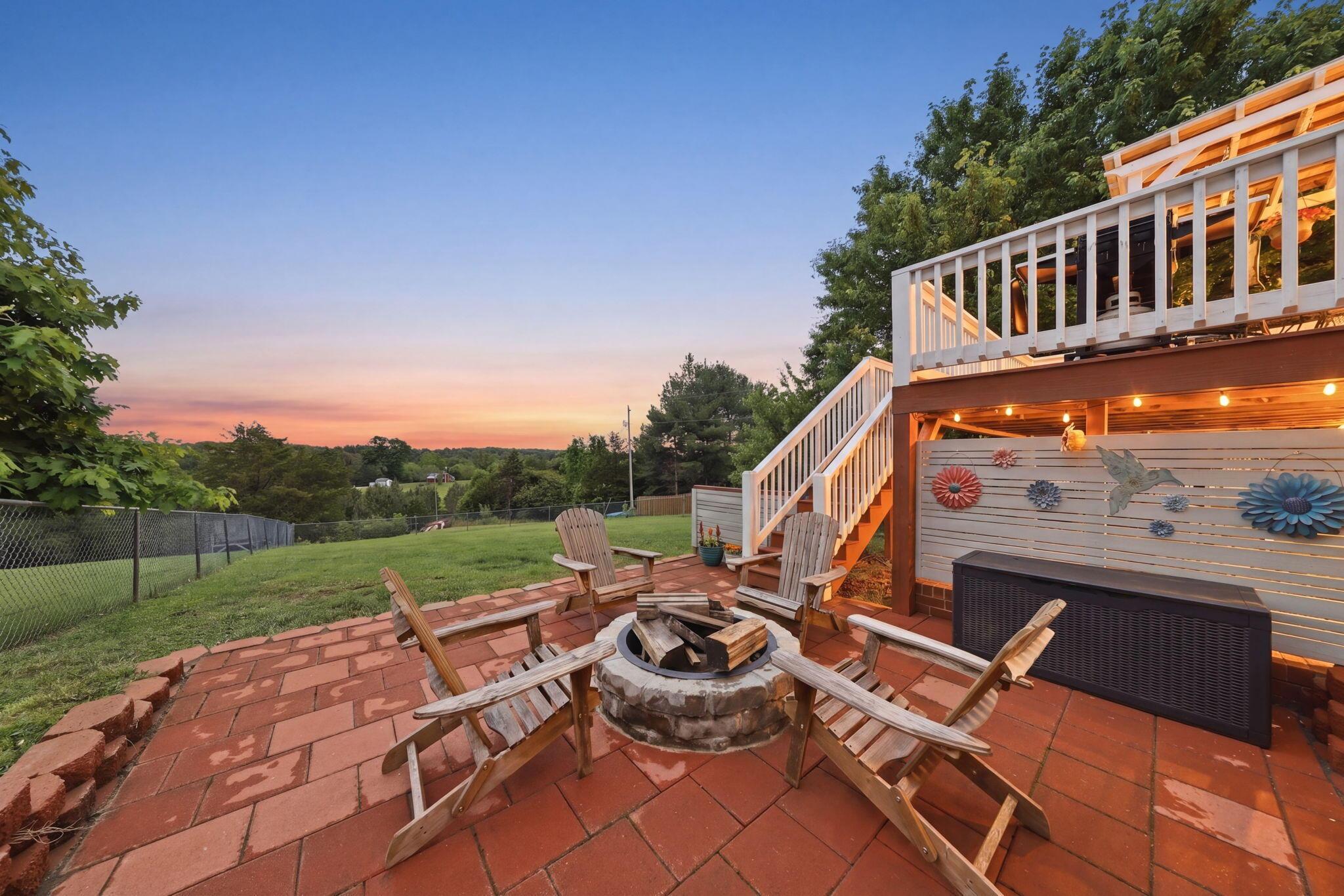 Image 3: 3-web-or-mls-108-piccadilly-ct