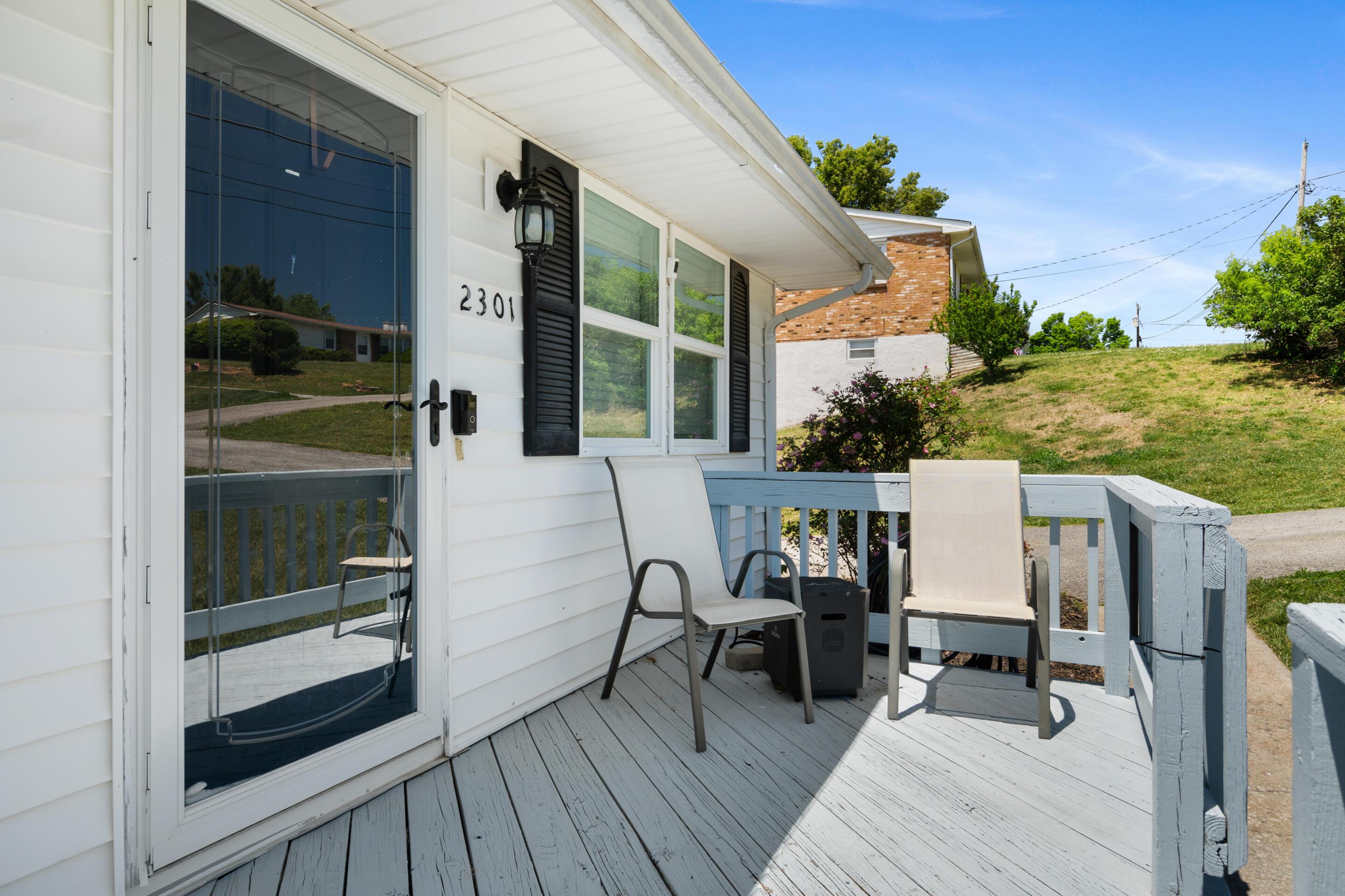 Image 4: 42-2301-Viewland-Circle-Christiansburg