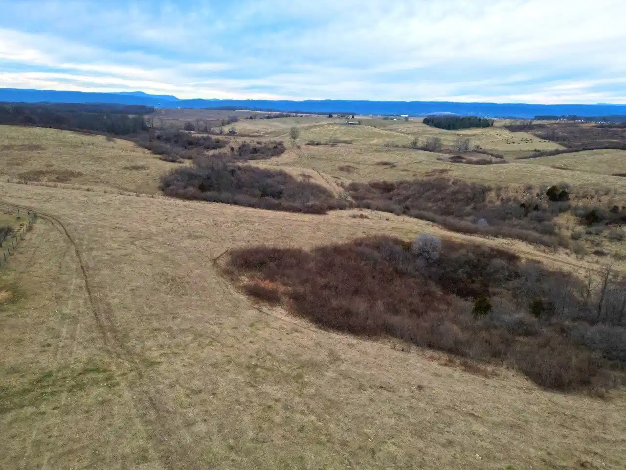 Image 1: Main