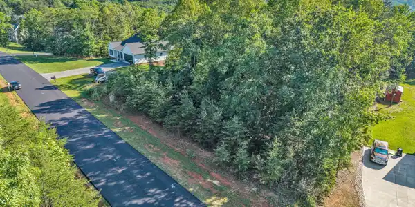 43 Thornblade WAY