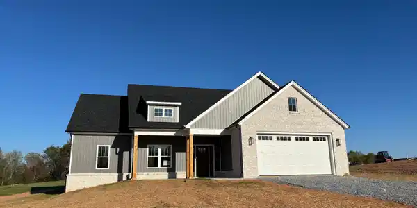 10402 Leesville RD