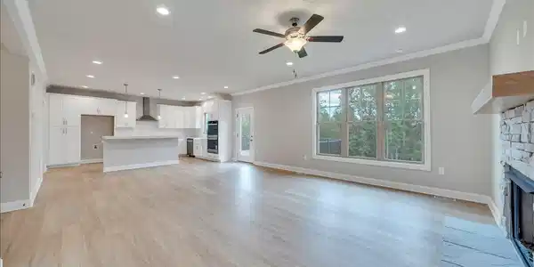 Image 3: 02_Living Room