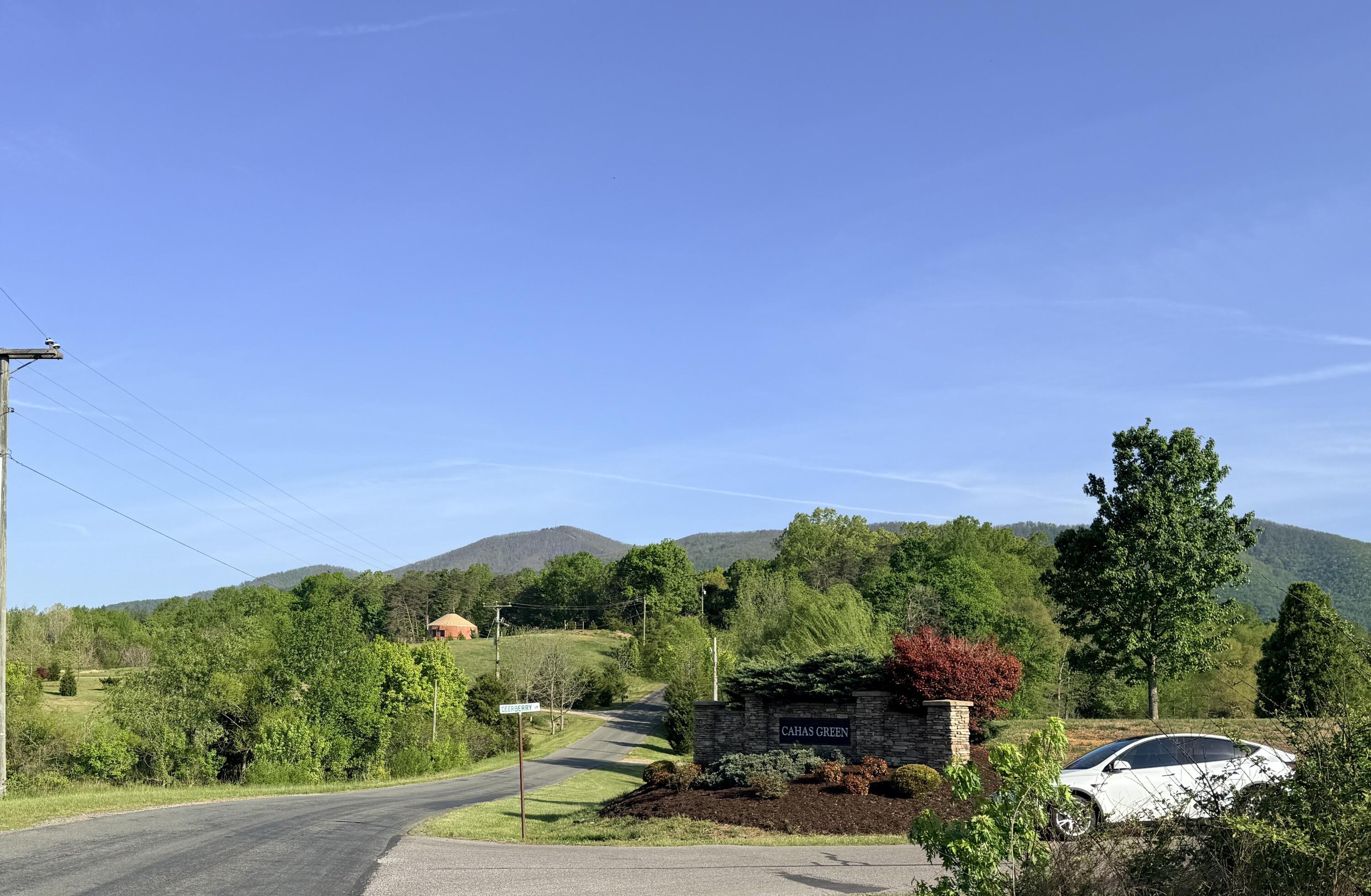 Image 3: Cahas Mountain View!