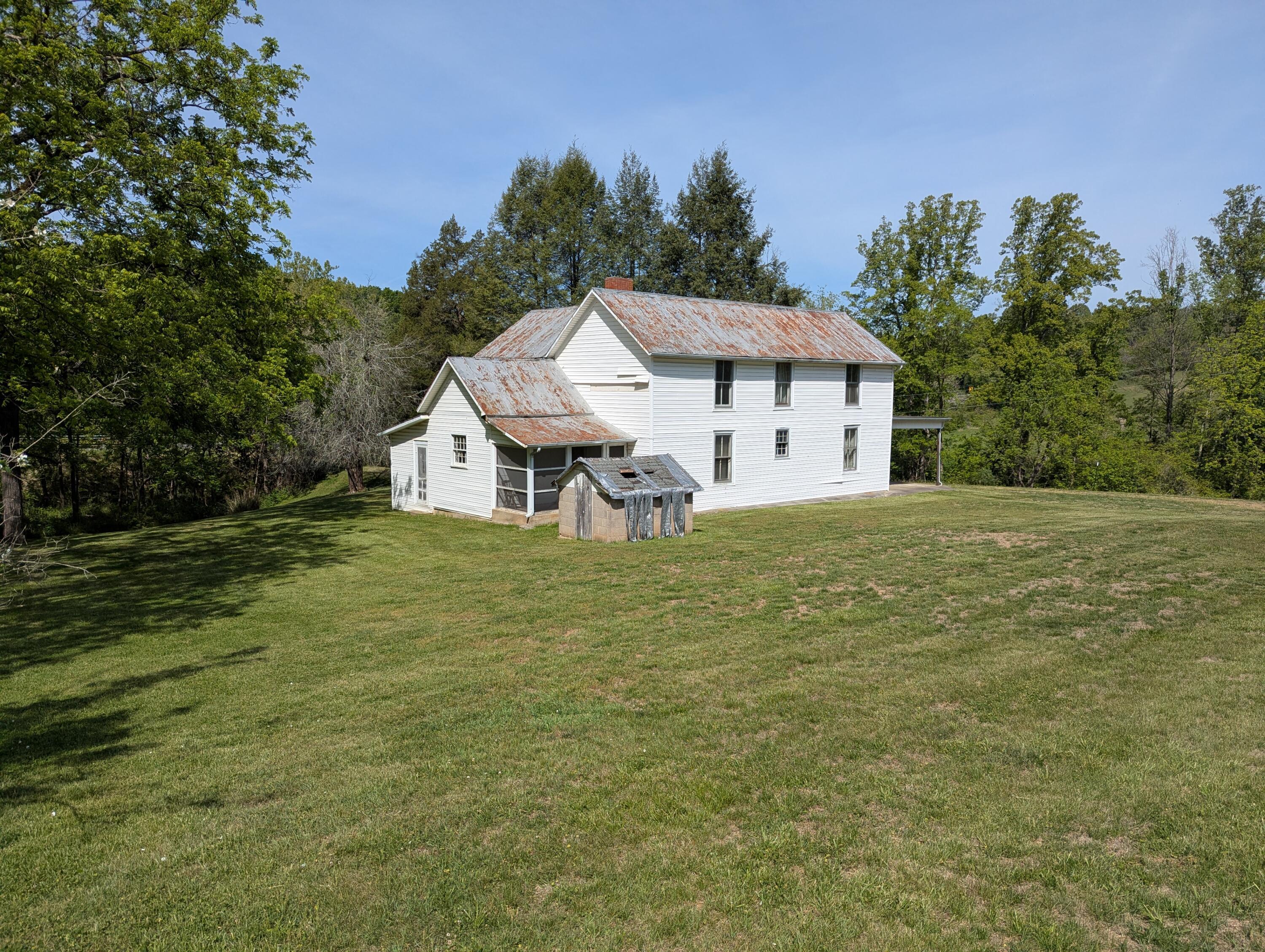 Image 2: 9720 Virgil Goode Hwy