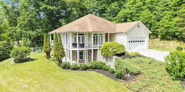 11010 Catawba RD