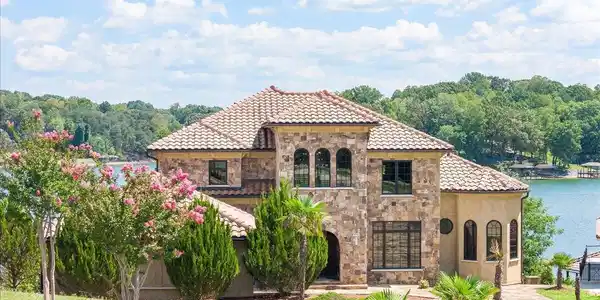 331 Blue Heron DR