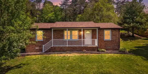 1650 Haymakertown RD