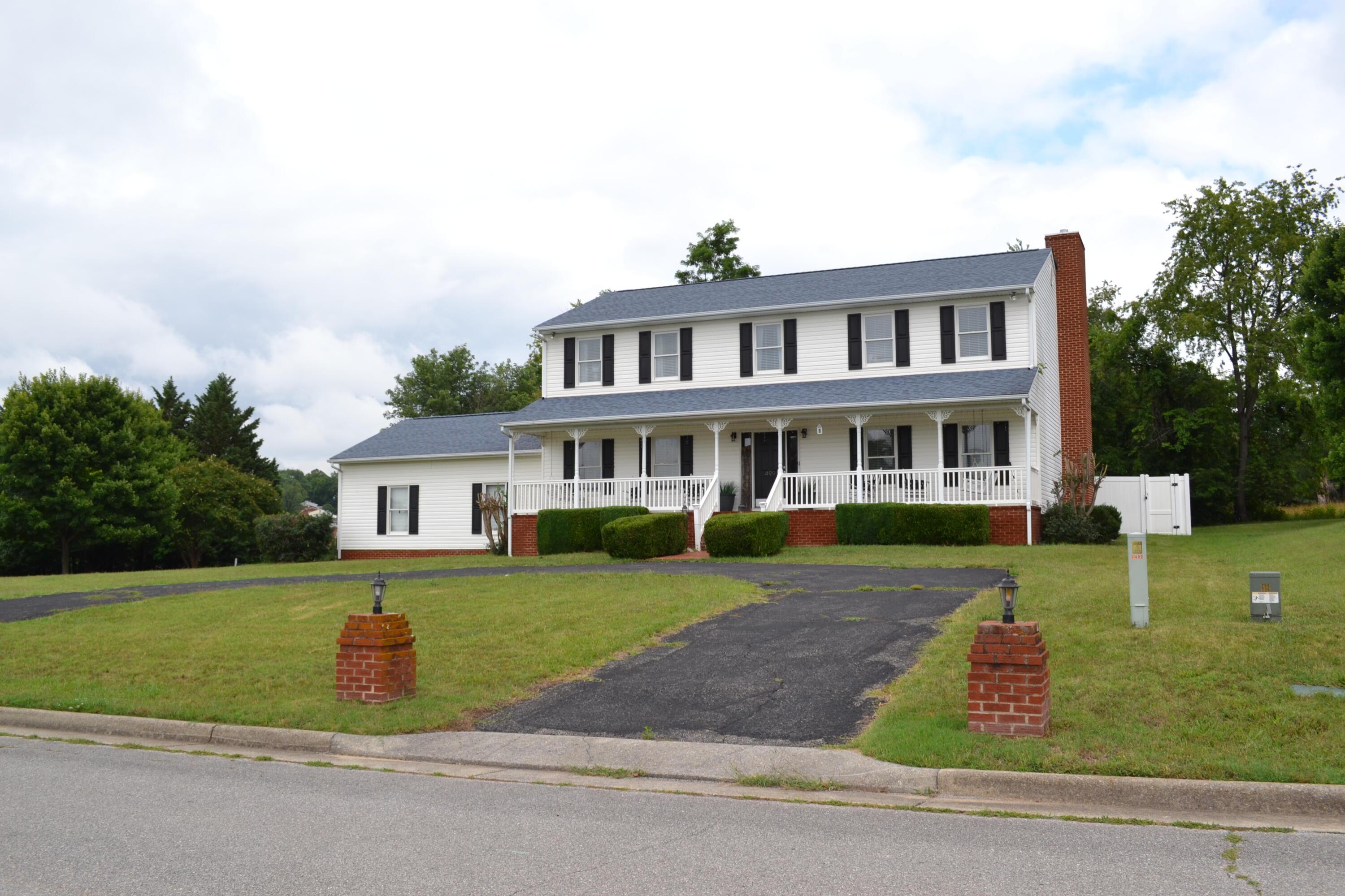 Image 1: Front Exterior