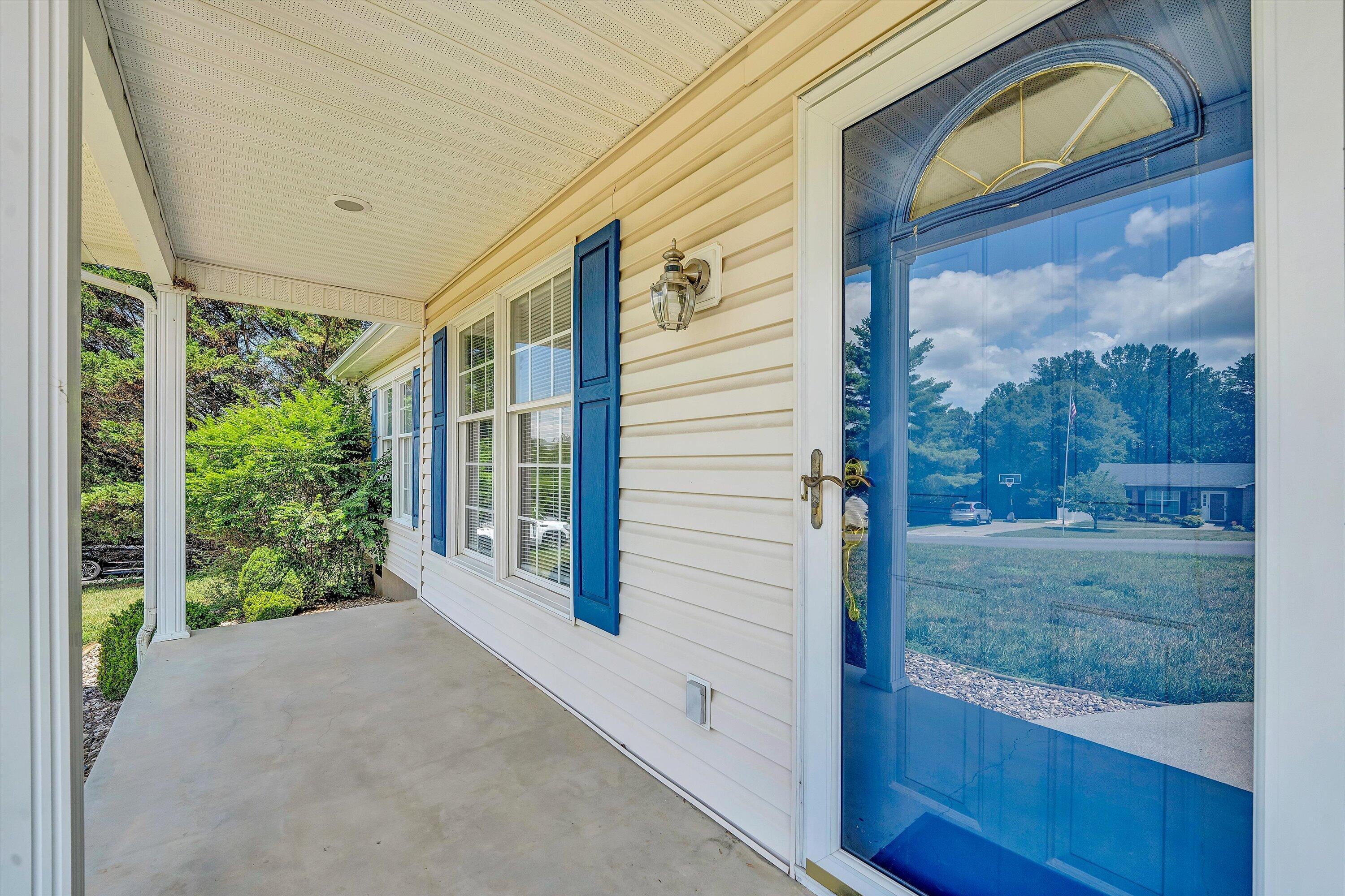 Image 4: Front Porch