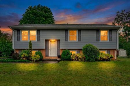 3722 Meadowlark RD