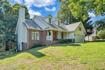 1425 Virginia Ridge DR