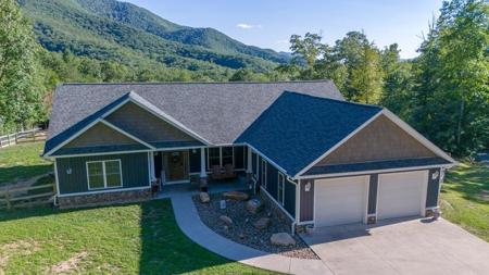 7067 Bradshaw RD