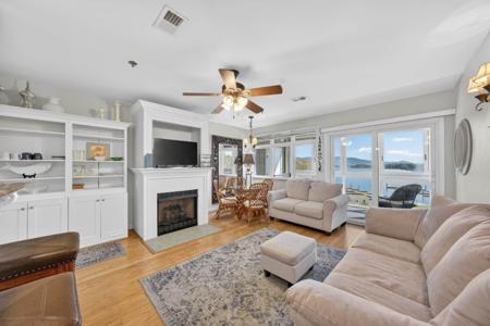 1245 Graves Harbor TRL