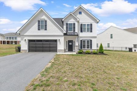 2228 Foxfield LN