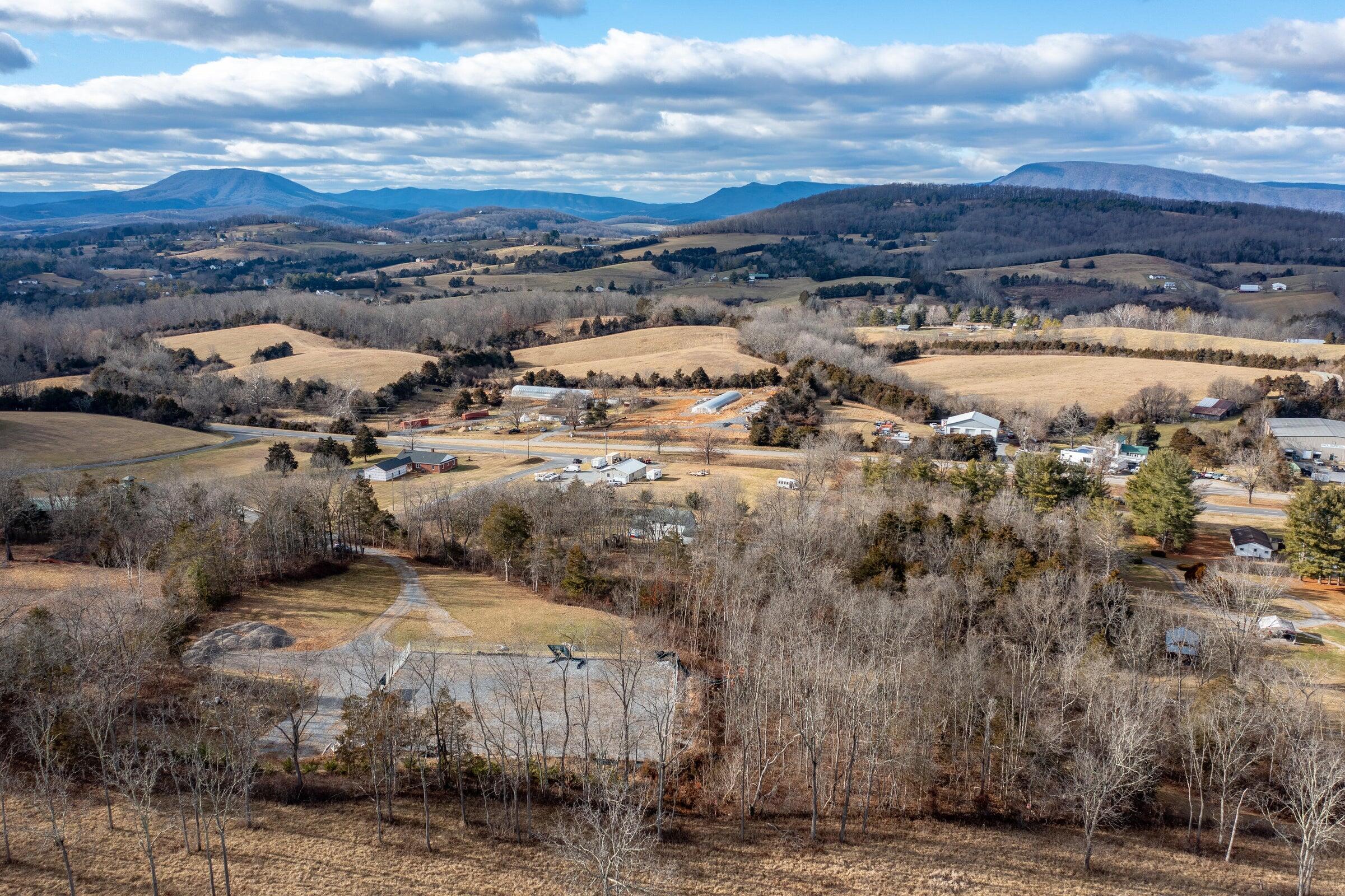 Image 2: 2 TBD Park Pl