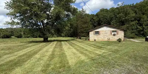 1018 Creekbed DR