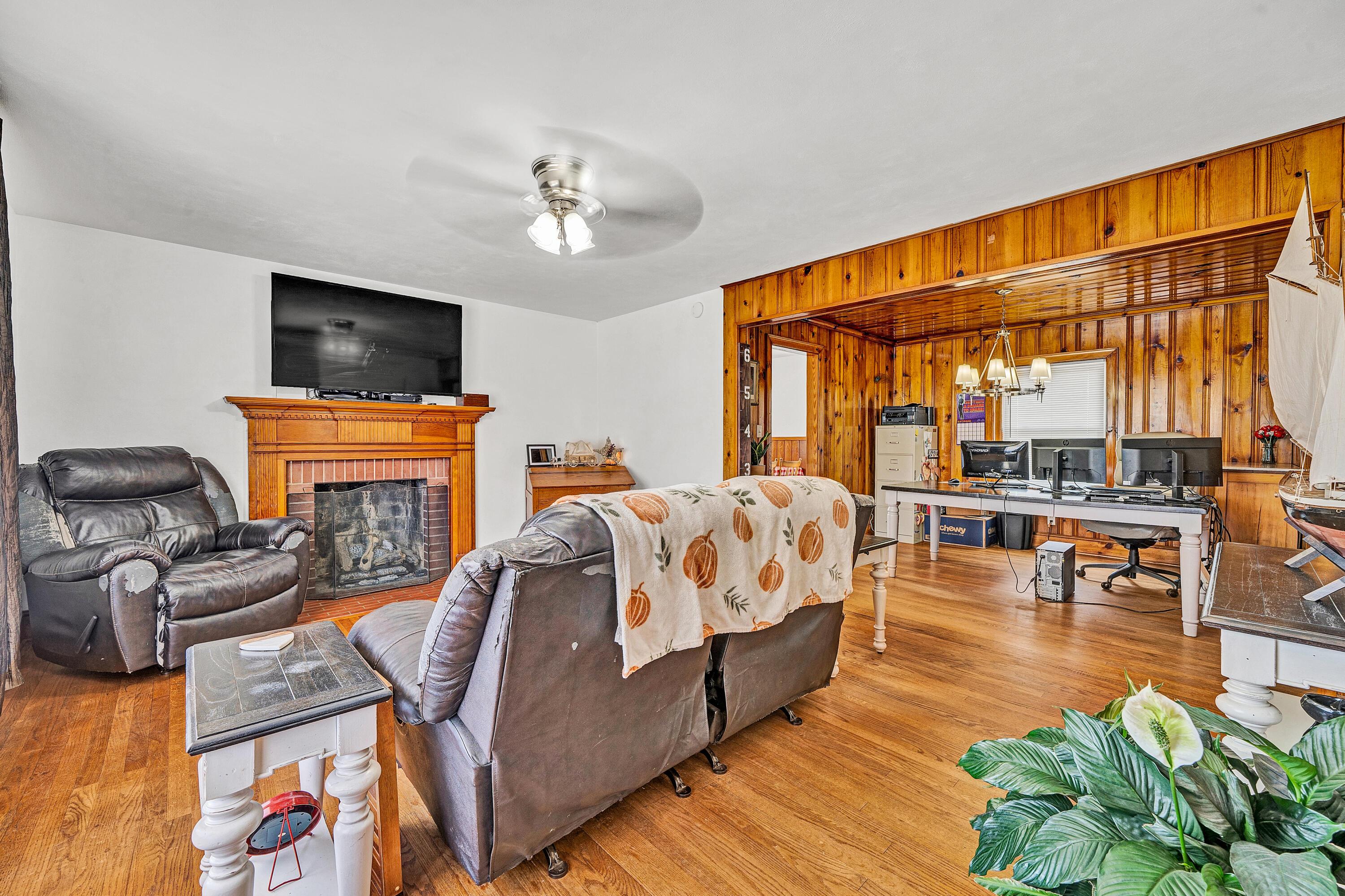 Image 4: 6303 Coopers Mountain RD