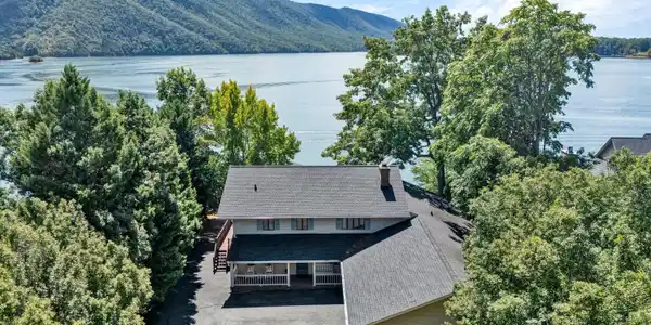 2299 Capewood DR