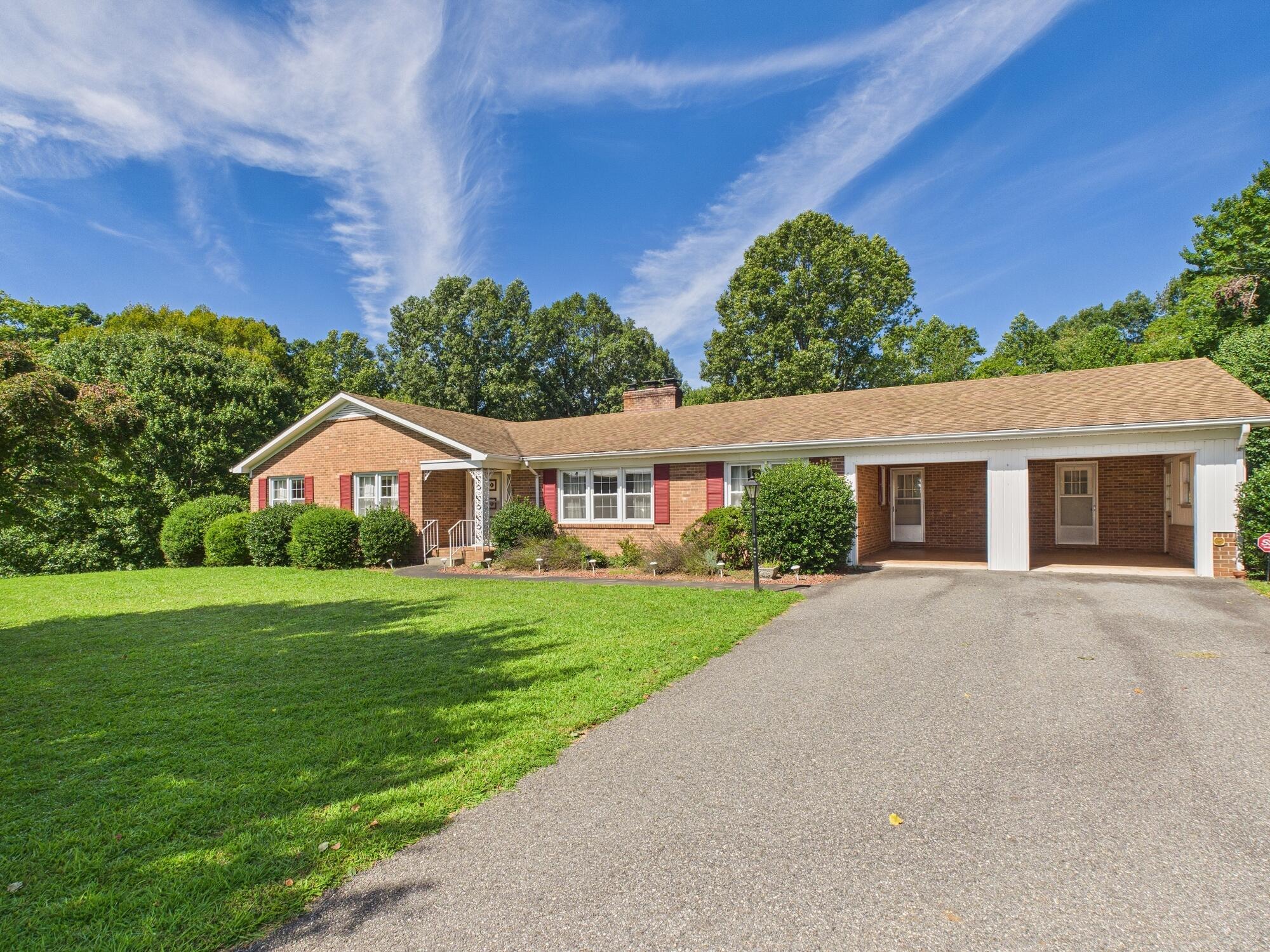 Image 2: CAM03273G0-PR0047-STILL001