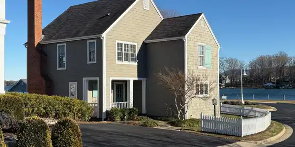 51 Cottage CIR