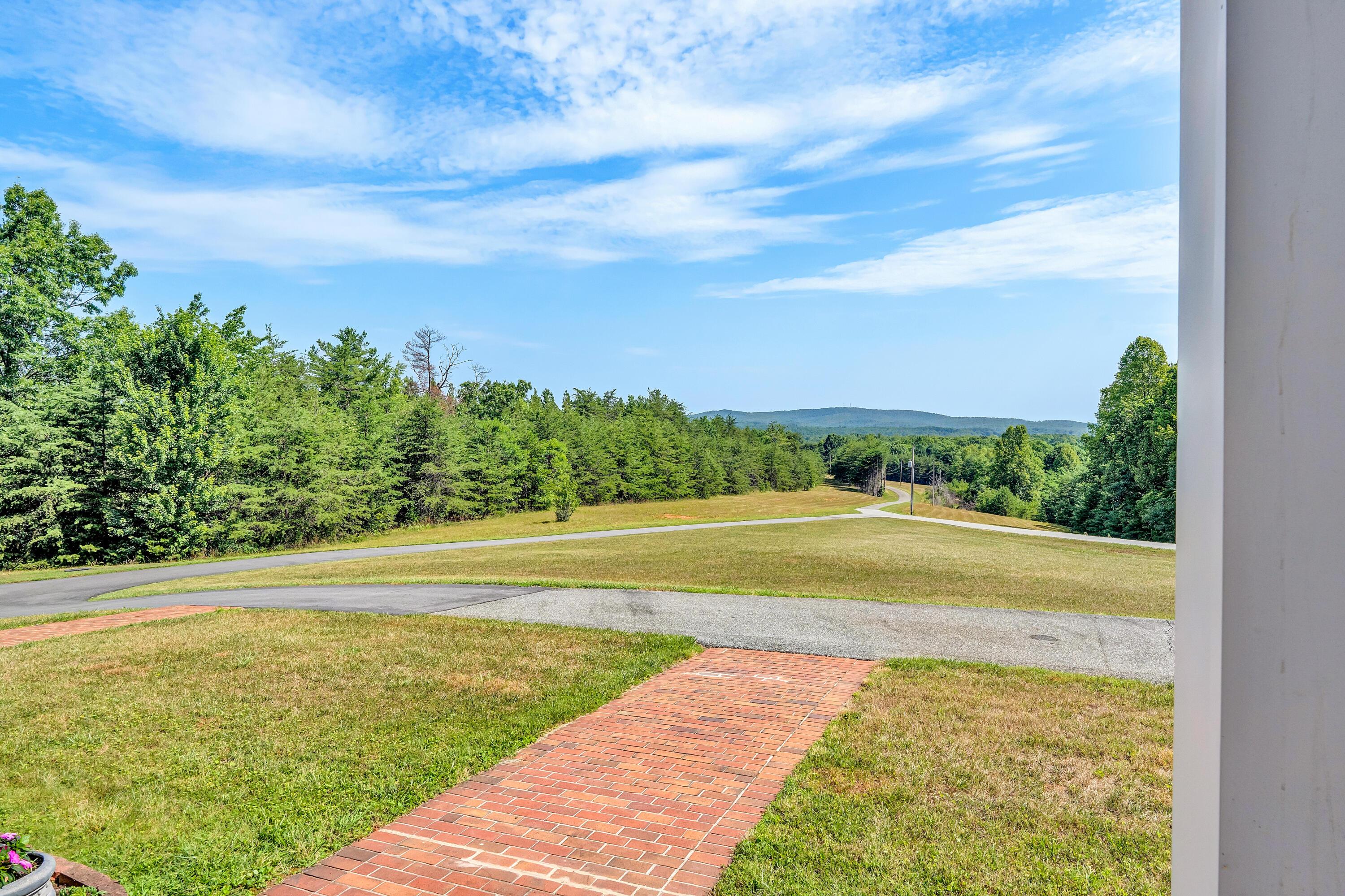 Image 3: Mountain View from Front Porch
