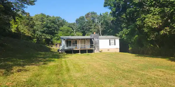 3909 Longdale Furnace RD