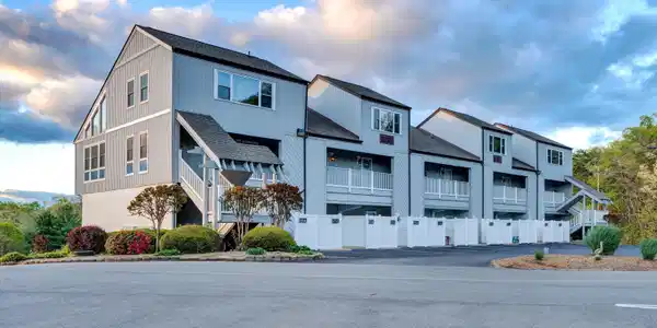 16109 Smith Mountain Lake PKWY