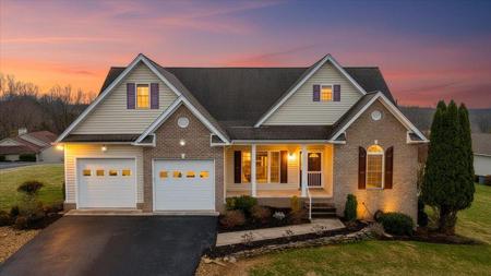 275 Chestnut Creek DR