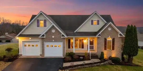 275 Chestnut Creek DR