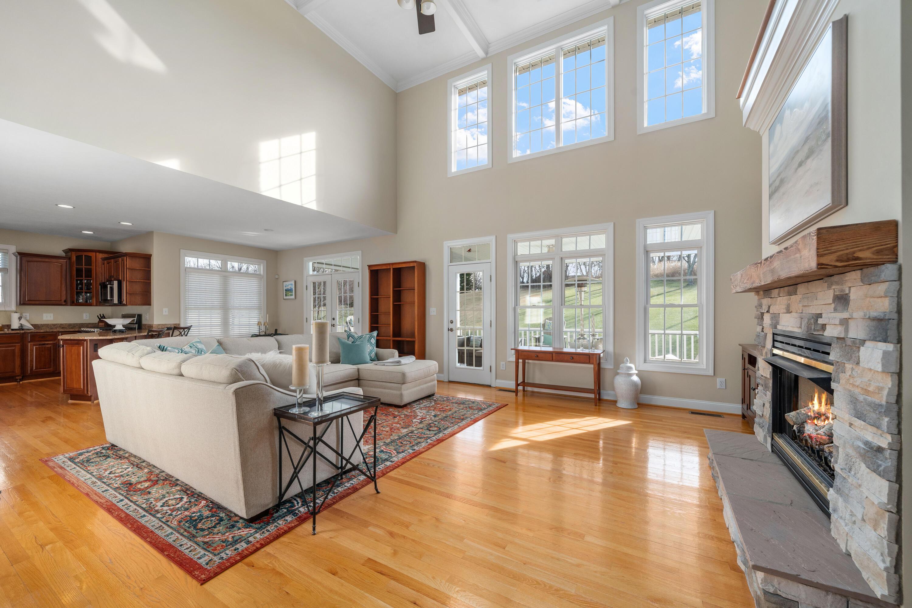 Image 3: Great Room