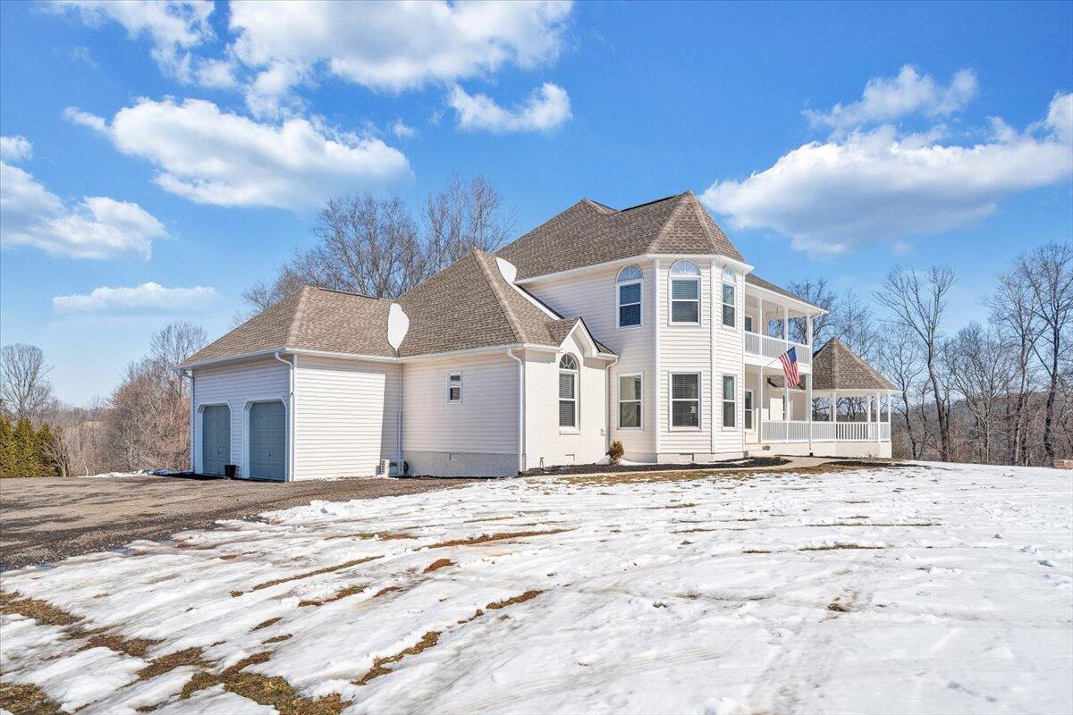 Image 4: 079-MIB05326-R5