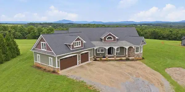 379 Greenhouse RD