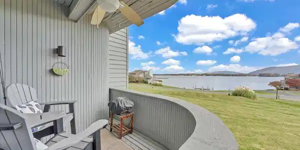 70 Clubhouse Tower CIR
