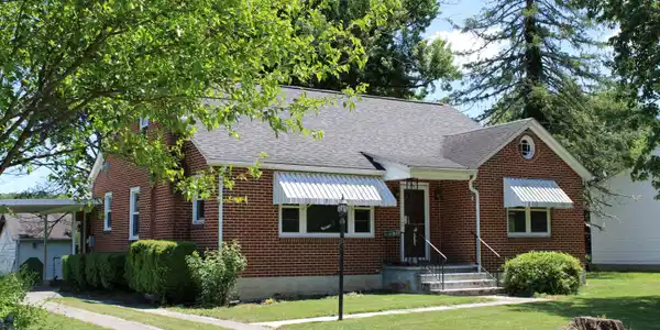 79 Holcombe AVE