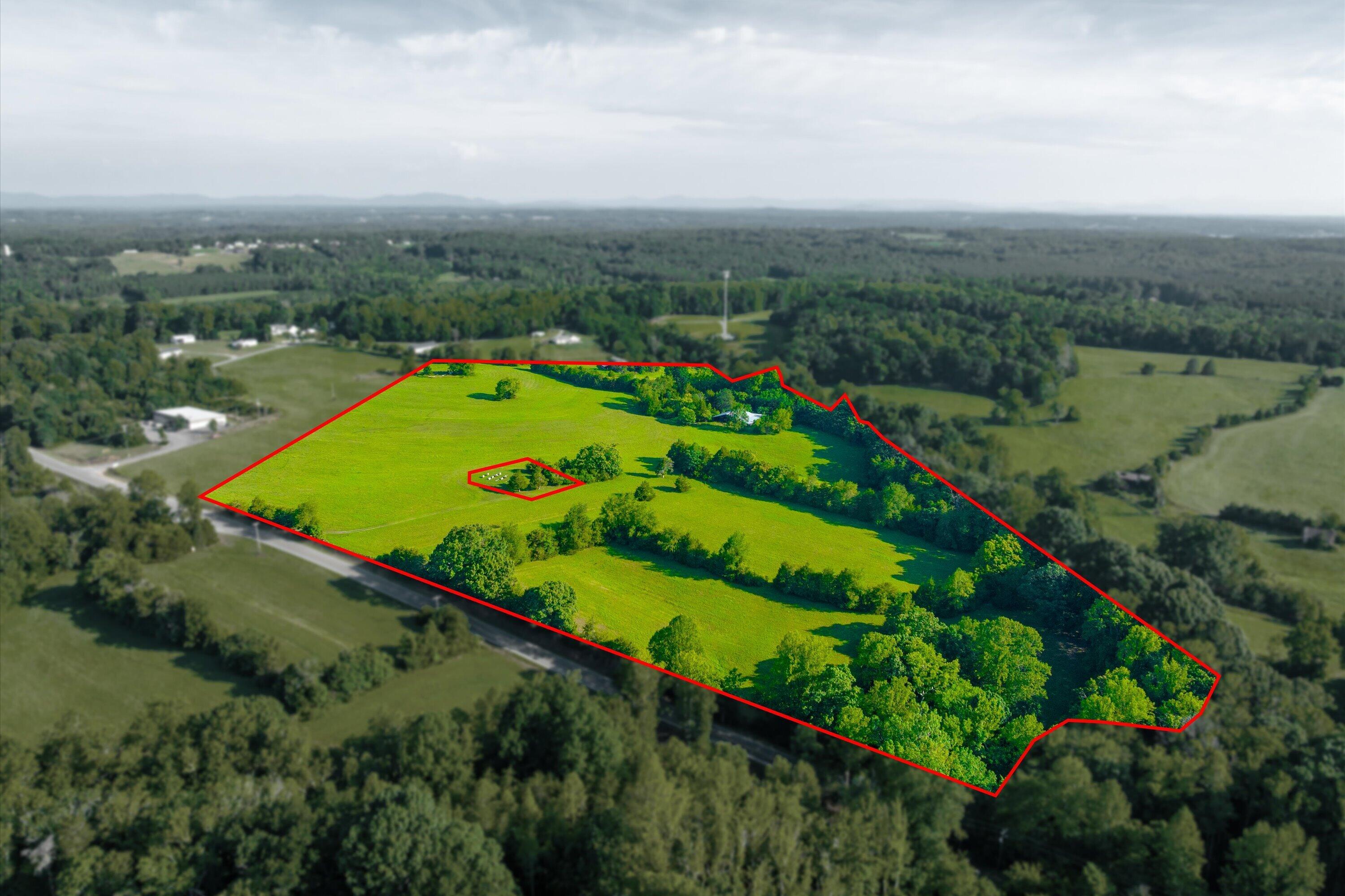Image 2: 28 ACRES