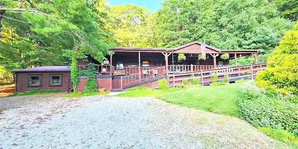 8438 Cumberland Gap RD