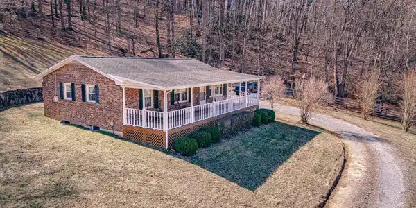2175 Walker Creek Valley RD