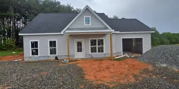1511 Burnt Chimney RD
