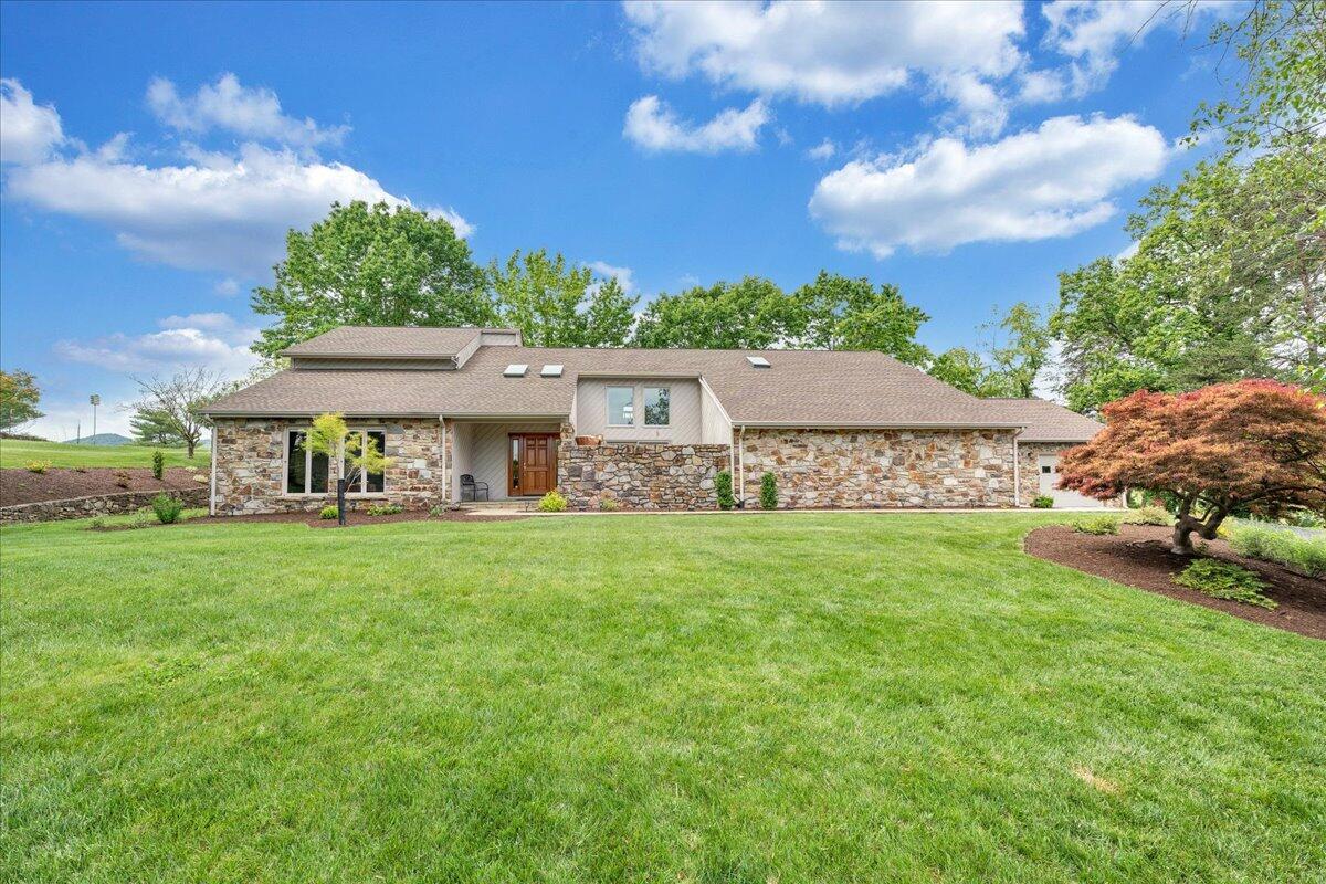 Image 2: 004-MIB05333