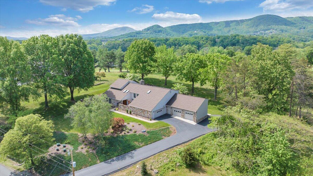 Image 4: 002-DJI_20250502112321_0011_D_MIB