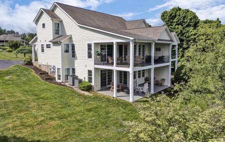 214 Summerwind DR